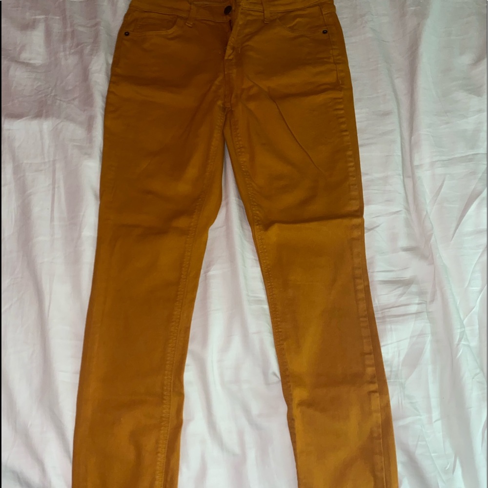 Mustard yellow skinny jeans